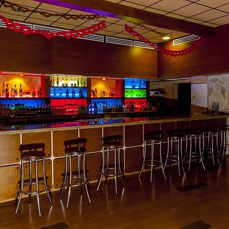 Hotel Comendador 4*
